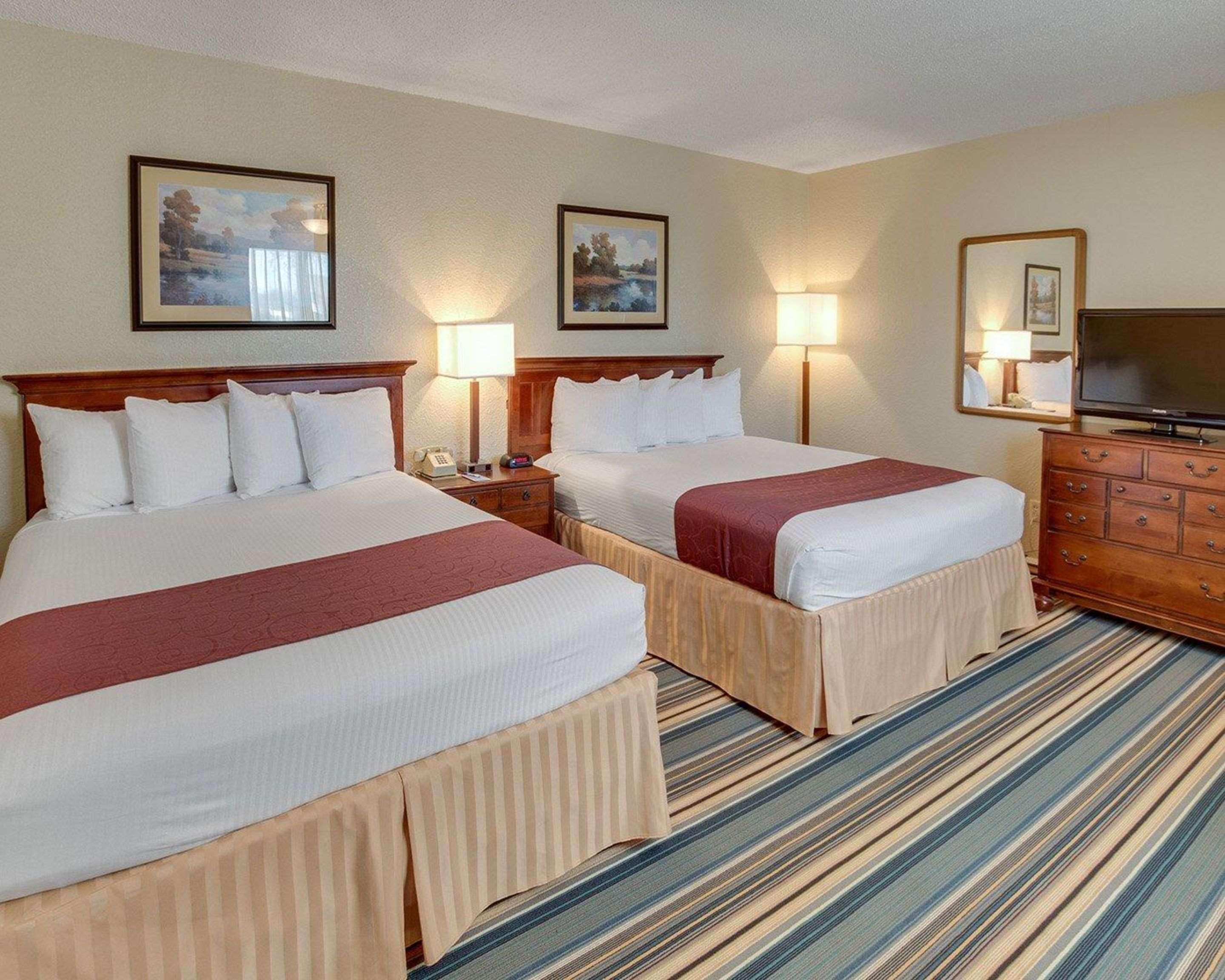 Days Inn By Wyndham Gatesville Екстериор снимка