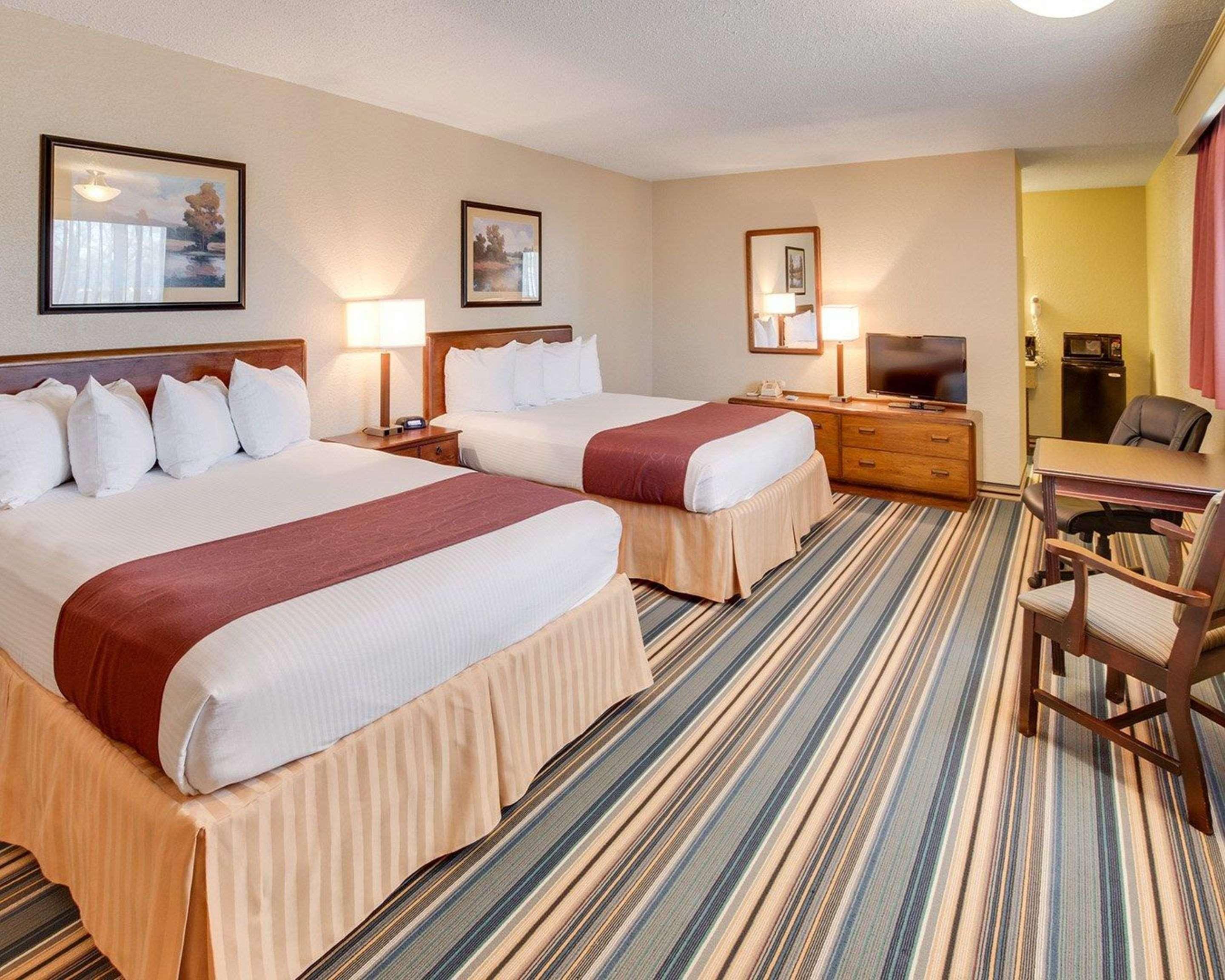 Days Inn By Wyndham Gatesville Екстериор снимка