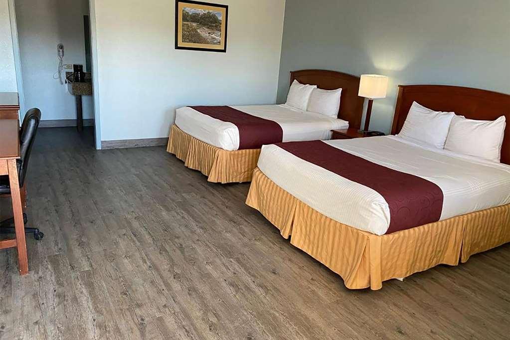 Days Inn By Wyndham Gatesville Стая снимка