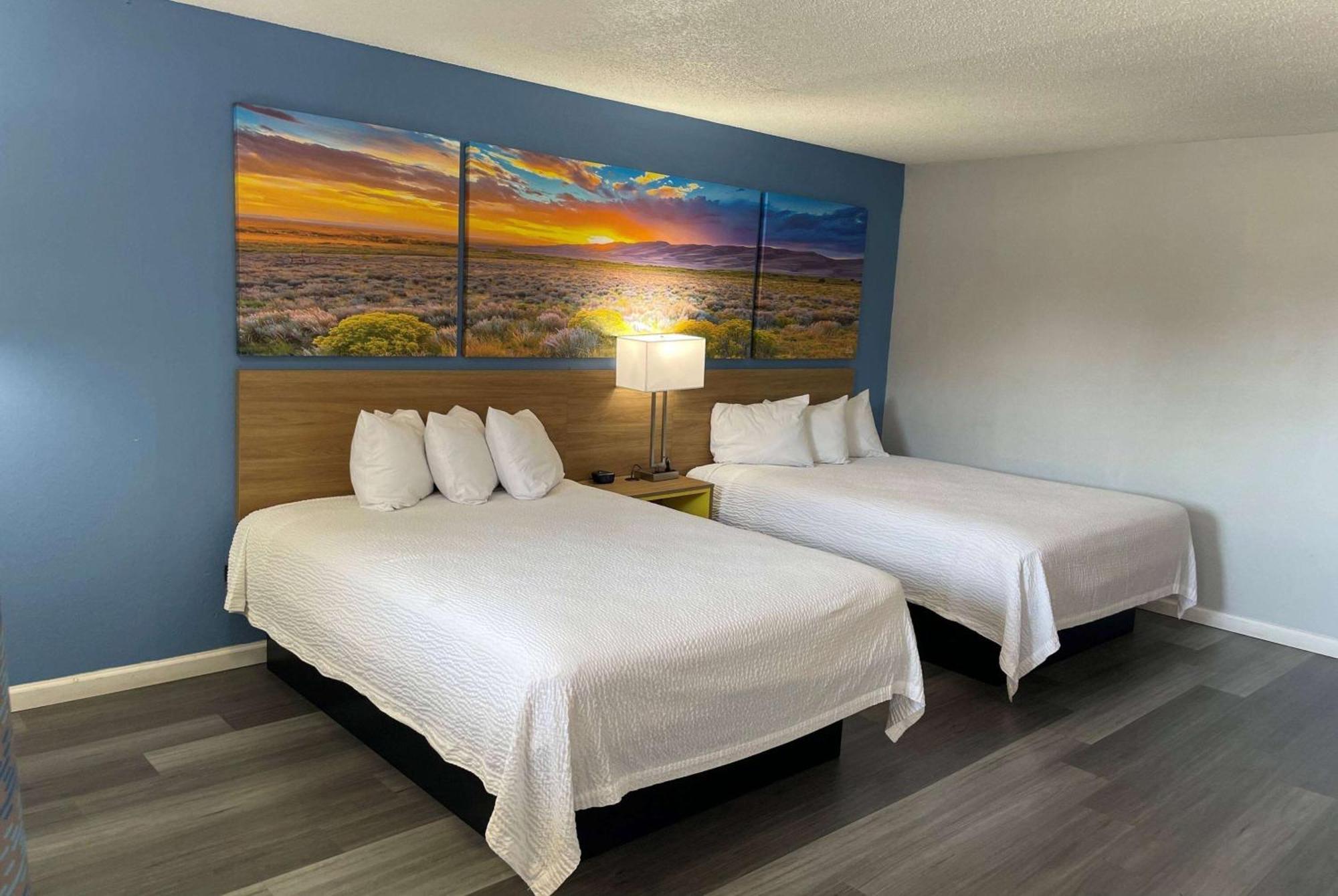 Days Inn By Wyndham Gatesville Екстериор снимка