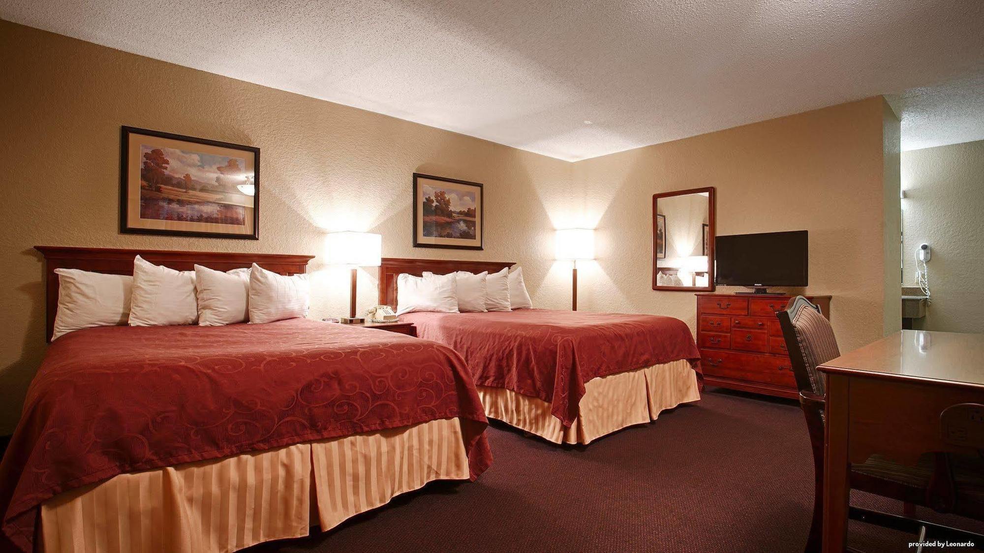 Days Inn By Wyndham Gatesville Екстериор снимка