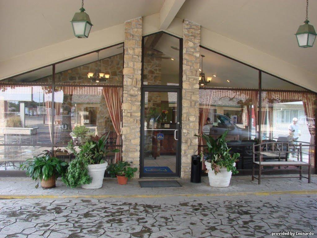 Days Inn By Wyndham Gatesville Екстериор снимка